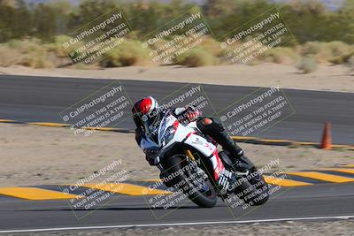 media/Oct-08-2022-SoCal Trackdays (Sat) [[1fc3beec89]]/Turn 10 (945am)/